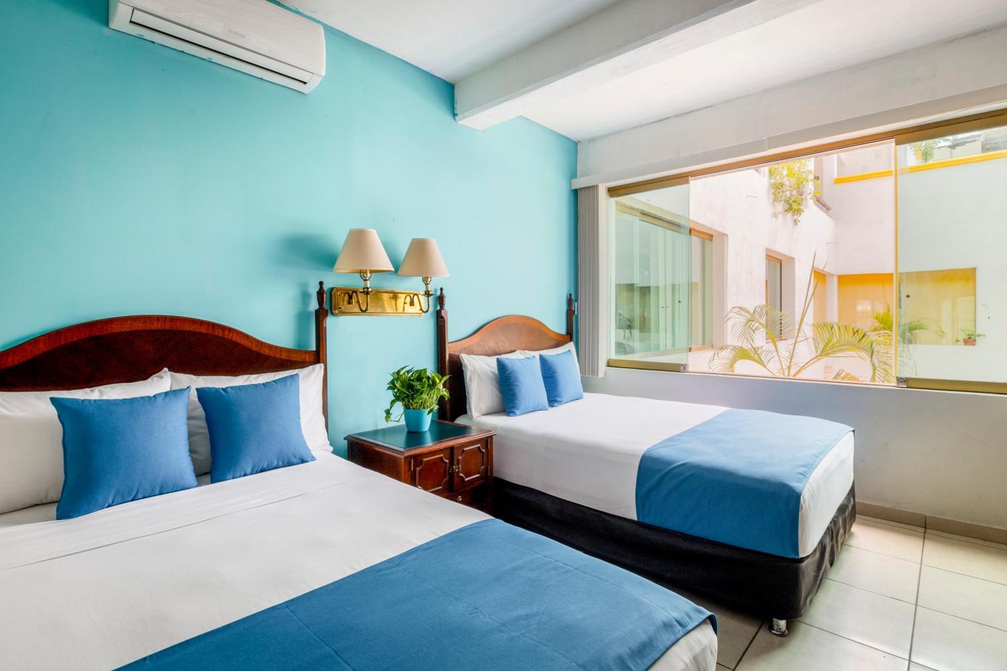 Hotel Pueblito Vallarta 푸에르토 발라타 외부 사진
